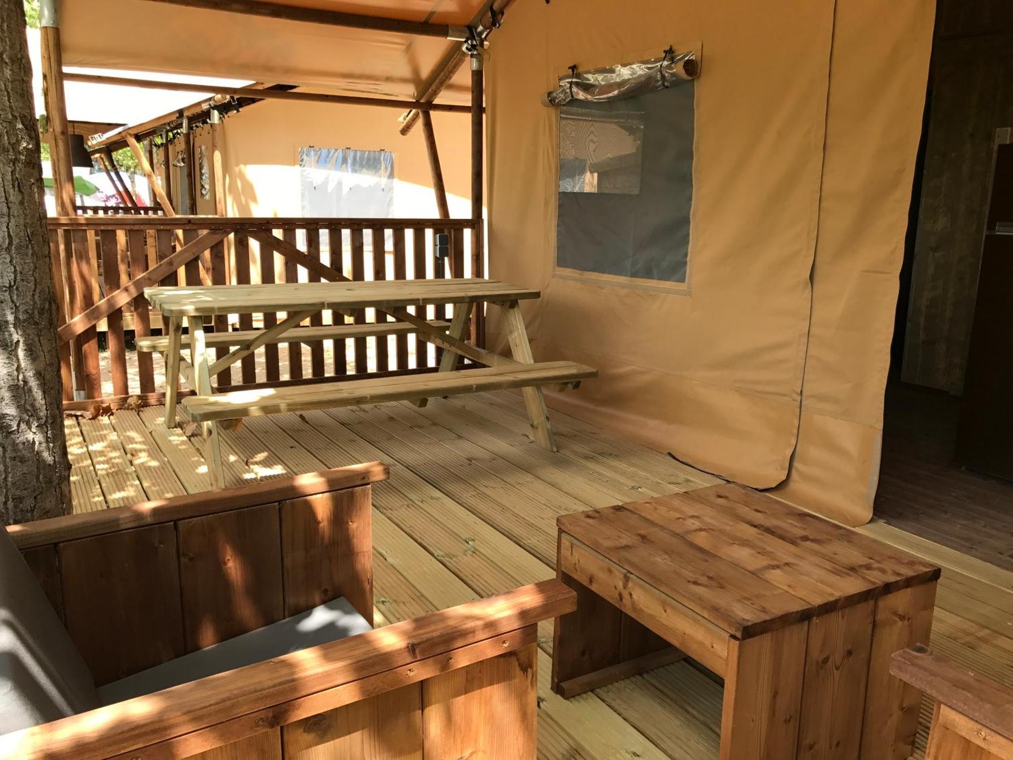 Bungalows - Camping El Solsones Solsona Buitenkant foto