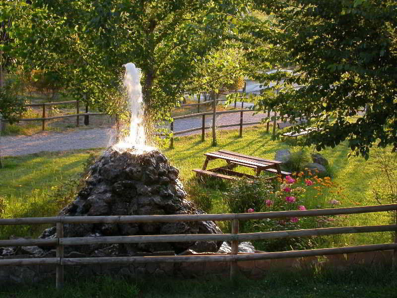 Bungalows - Camping El Solsones Solsona Buitenkant foto